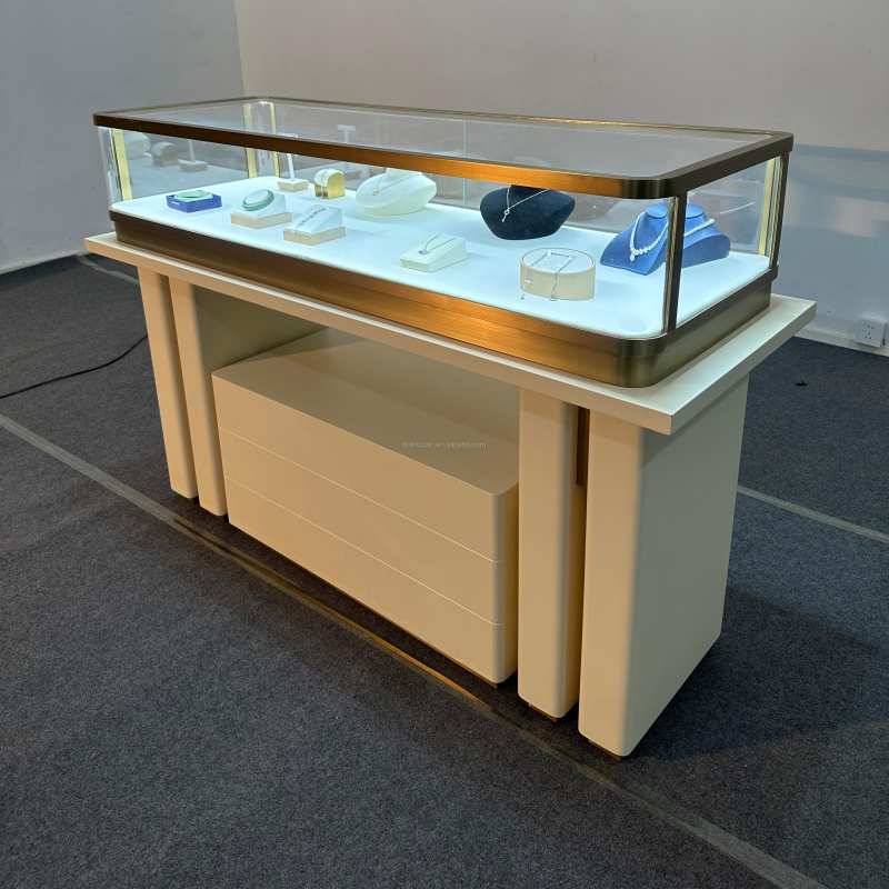 طاولة عرض ساعات ومجوهرات من ال - مراجعة Jewelry Stores With Watches وسعره