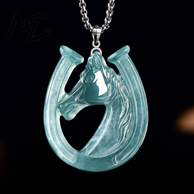 قلادة من الفضة S925 بحجر اليشم - مراجعة The Jewelry & Watches وسعره
